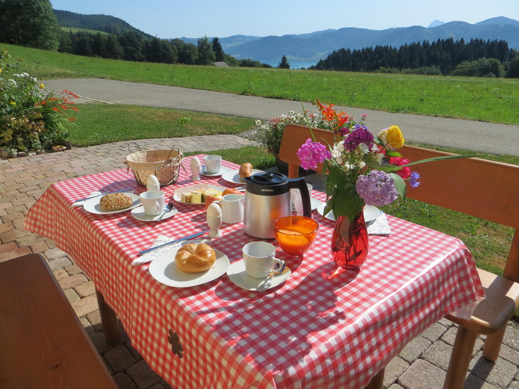 Ferienwohnung Brigitte Perner Nussdorf am Attersee Habitación foto